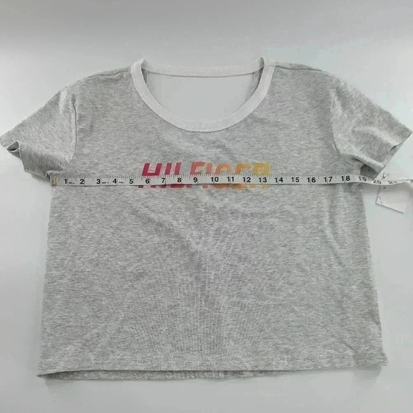 Tommy Hilfiger Women's Cutout Logo Pullover Top Gray Size XS New With Tags - Picture 3 of 10